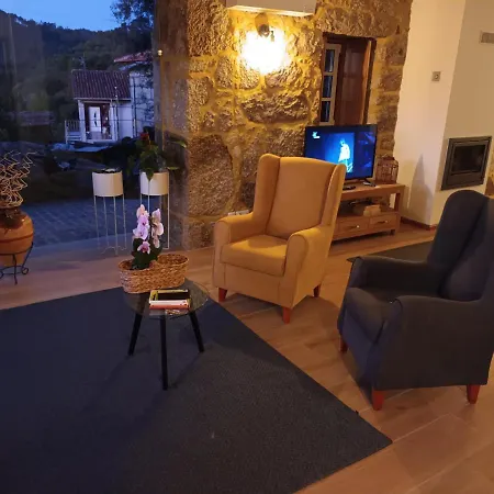 펜션 Casa De Ferrapilhe Paranhos (Amares)